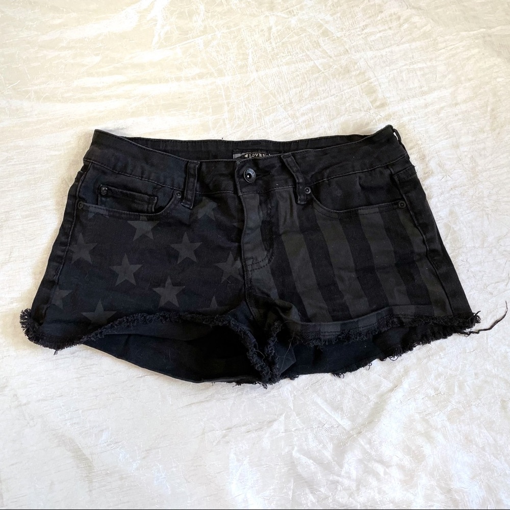 Hot Topic Lovesick black “Americana” American flag split leg shorts